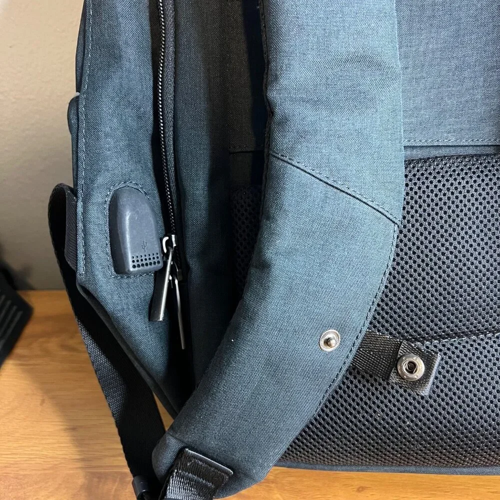 Hanke Anti-Theft Laptop Business Backpack‎ Smart Phone Charger Black